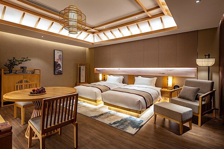 Room 4 of 22
