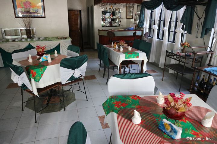 Dining Photos