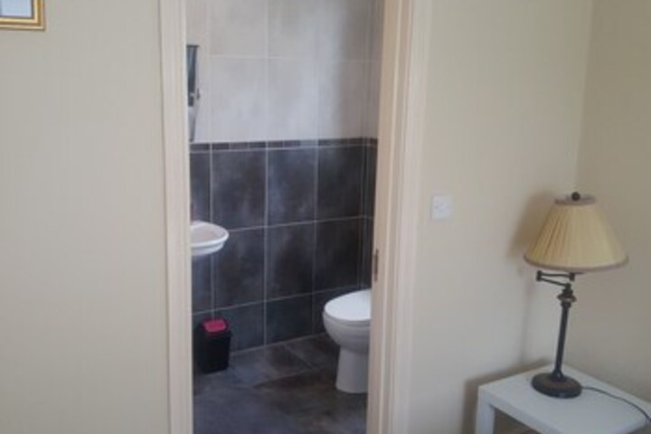 Room 2 of 21