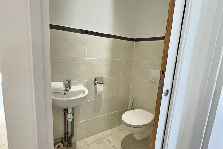 Room 30 of 50