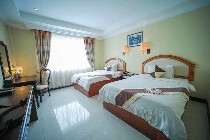 Room 19 of 90