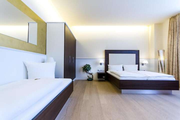Room 19 of 44