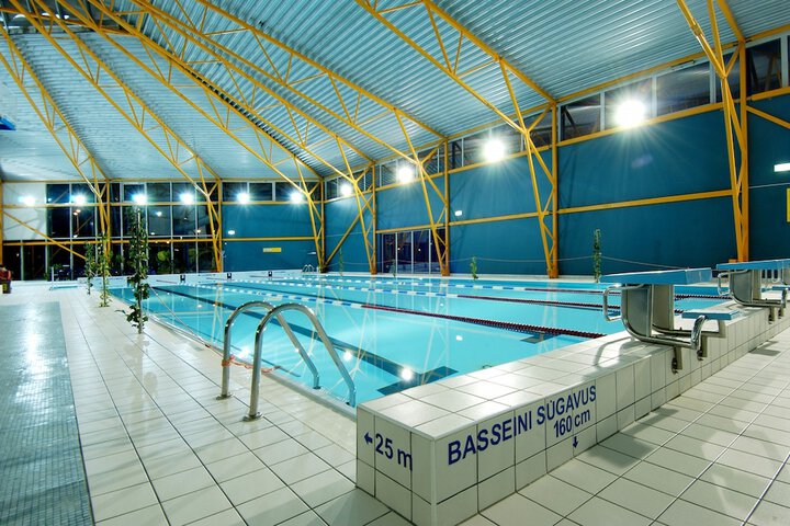 Pool 37 of 84
