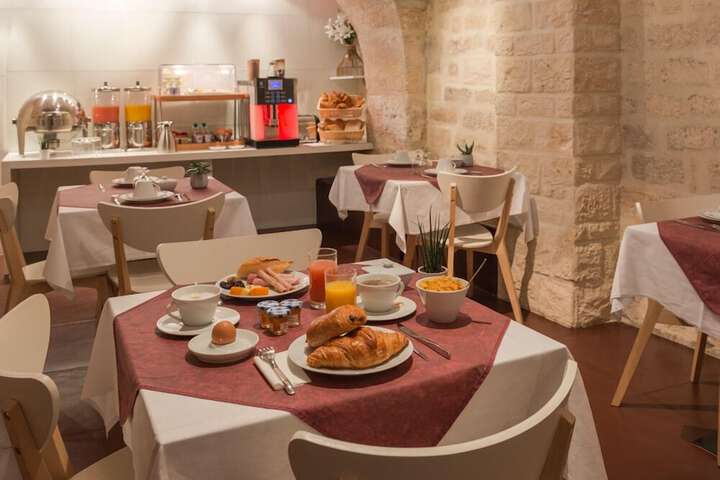 Breakfast/Coffee Service 14 of 22