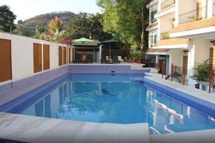 Pool 46 of 65