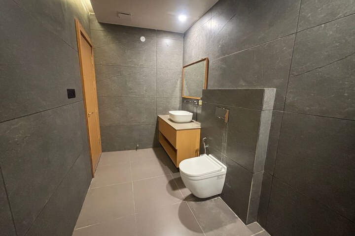 Room 20 of 39