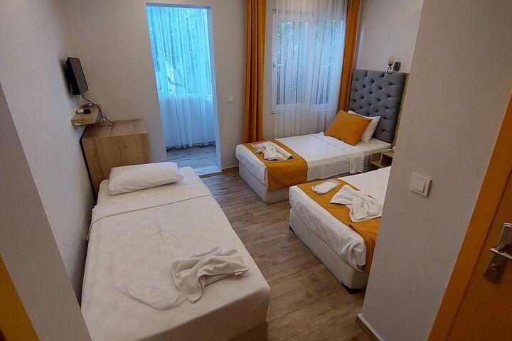 Room 17 of 25