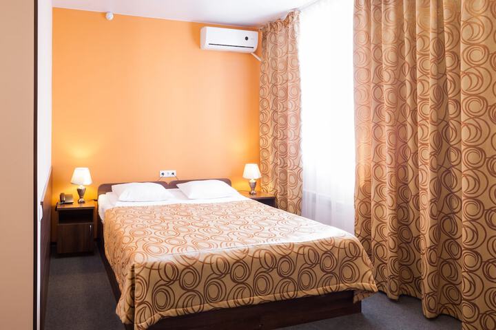 Room 8 of 23