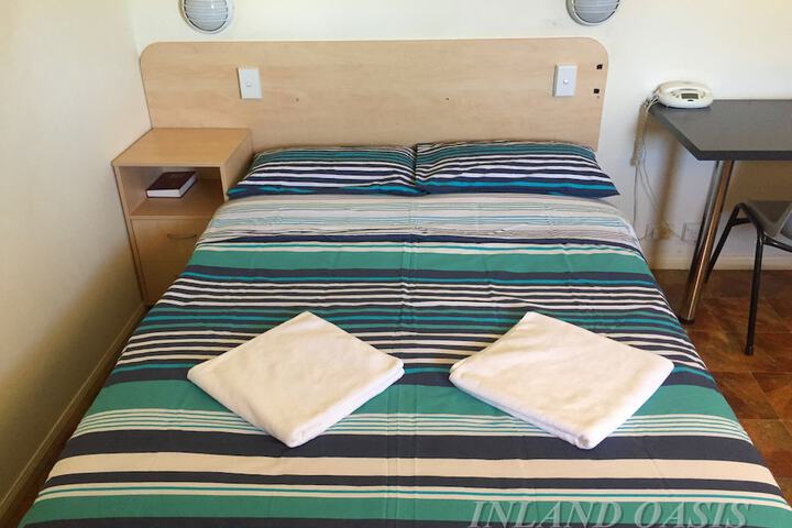 Room 14 of 80