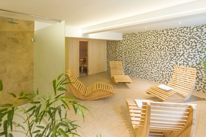 Spa 26 of 42