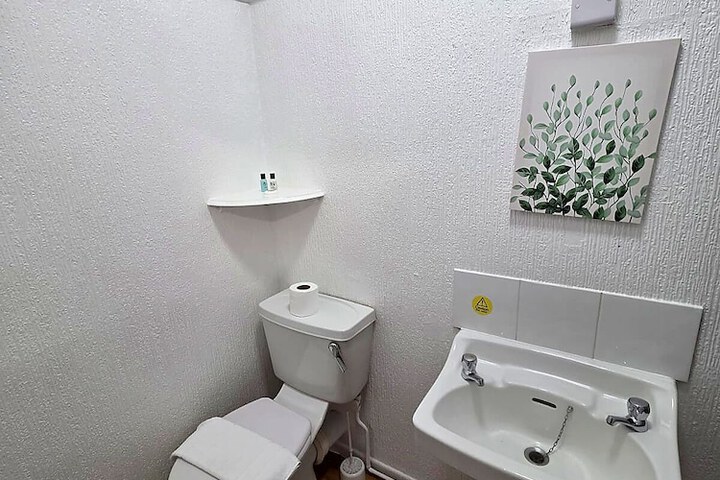 Room 85 of 112