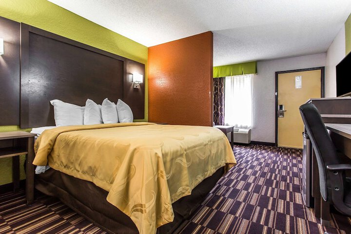 1 Bedroom Suite (5 of 5)