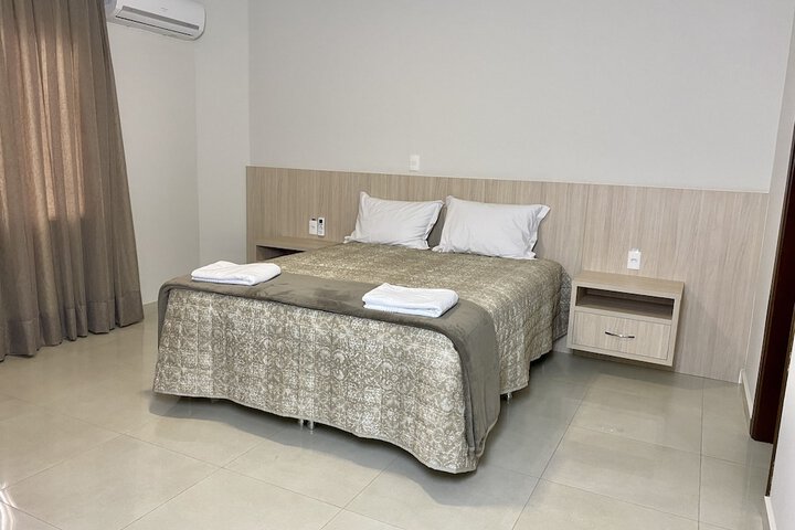 Room 6 of 84