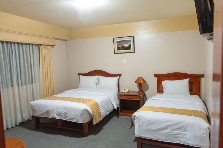 Room 10 of 26