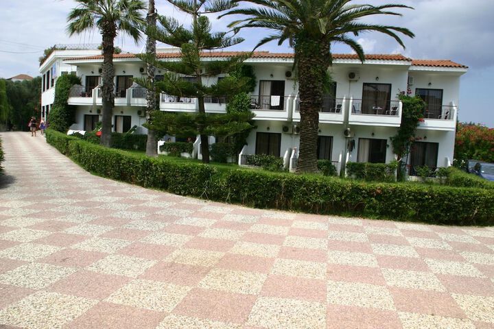 Hotel 41 of 44