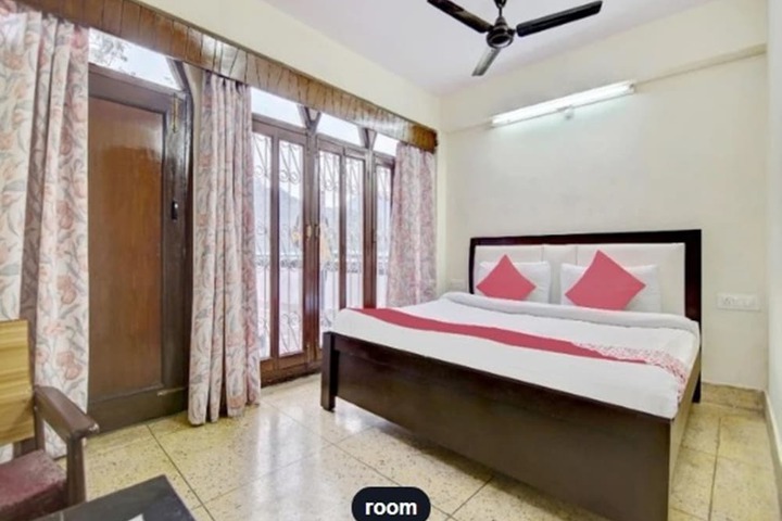 Room 16 of 37