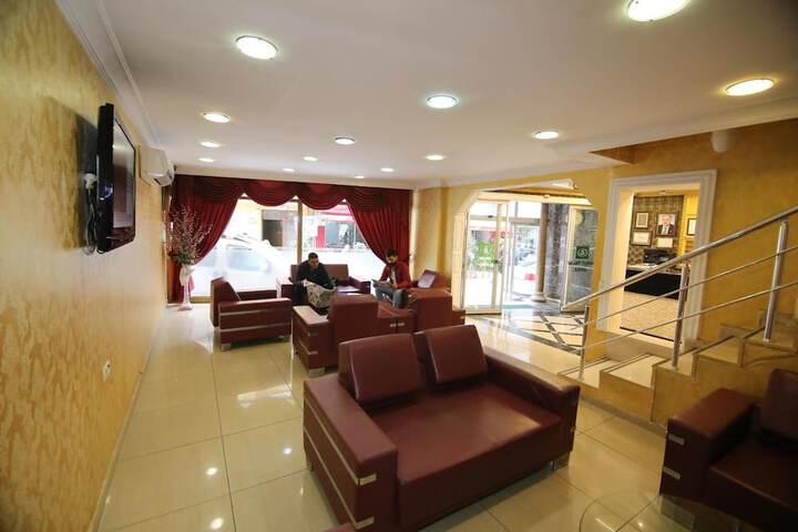 Entrance & Lobby