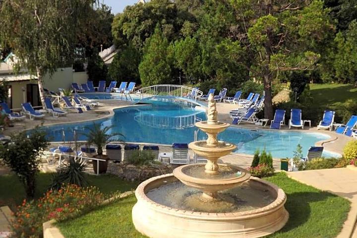 General 6 of 23