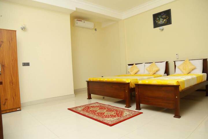Room 33 of 67