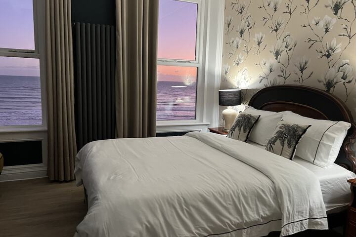 Room 8 of 88