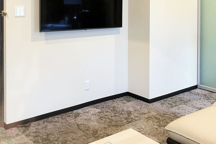 Room 10 of 19