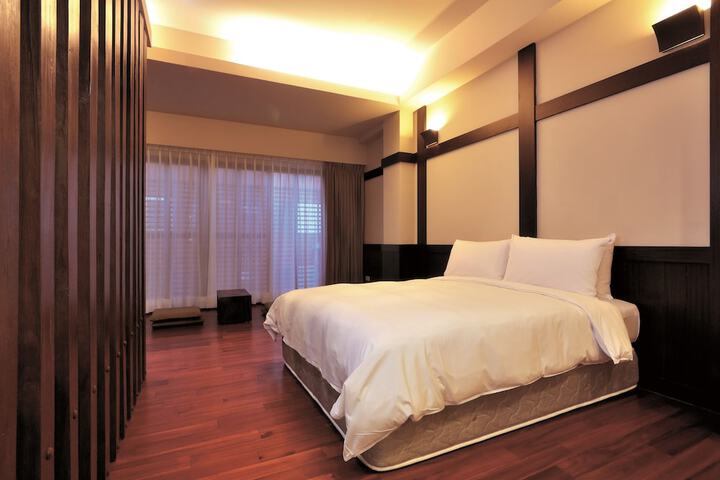 Room 25 of 85