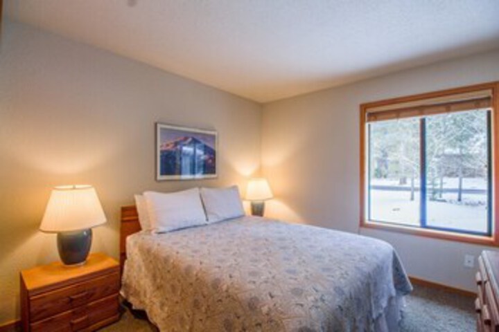 Room 43 of 46