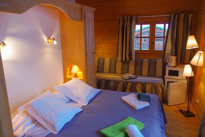 Room 4 of 57
