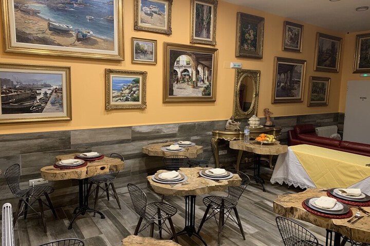 Room 8 of 21