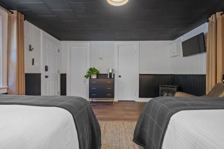 Room 174 of 431