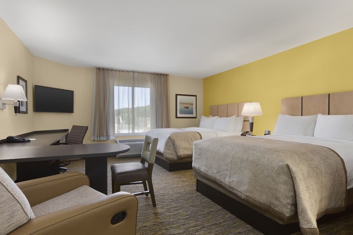 Room 11 of 28