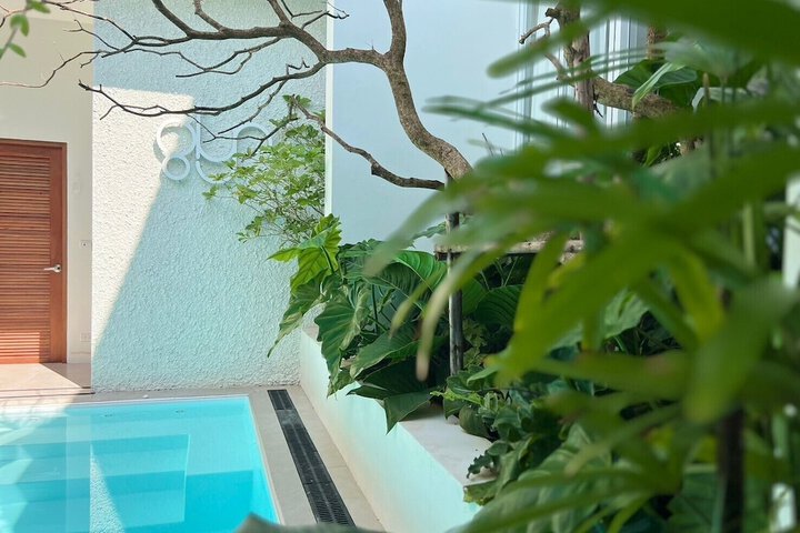 Pool 84 of 126