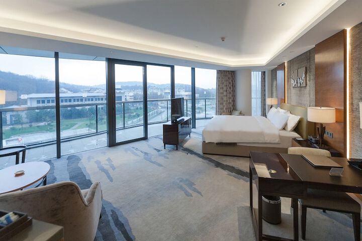Room 16 of 57