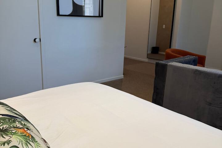 Room 44 of 153