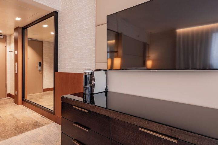 Room 54 of 457