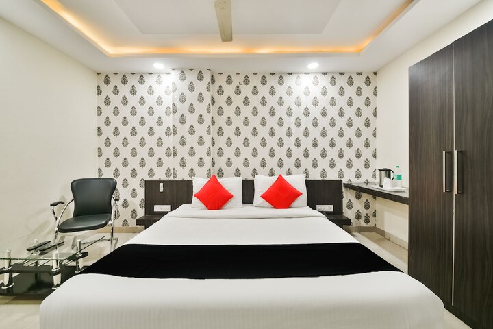 Room 34 of 54