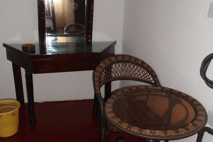 Room 15 of 39