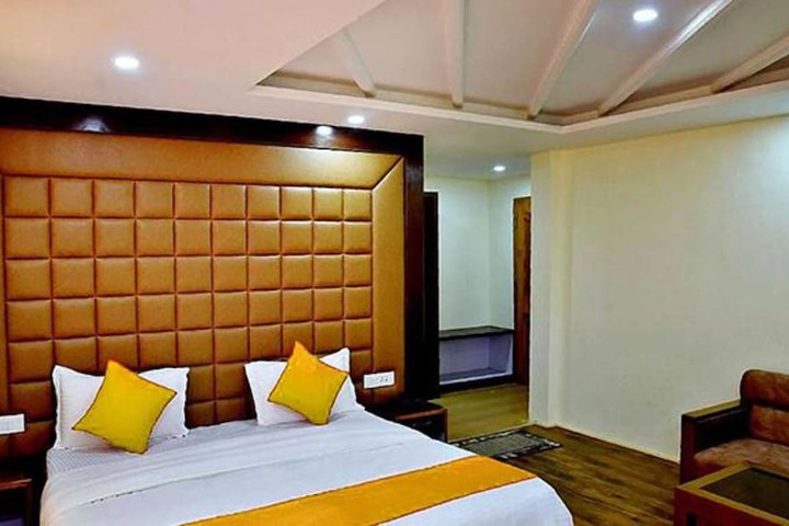 Fabhotel Whistling Winds