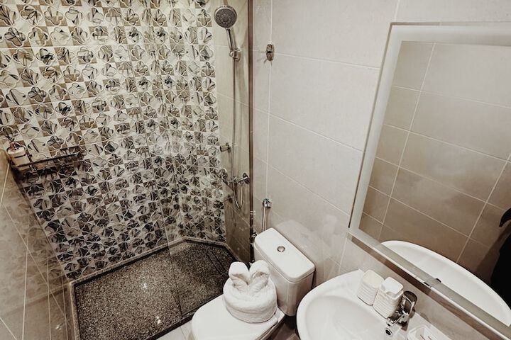 Room 93 of 110