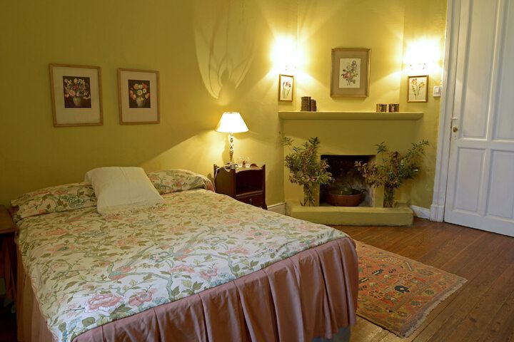 Room 4 of 30