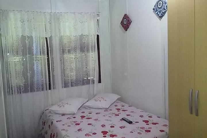 Room 3 of 34