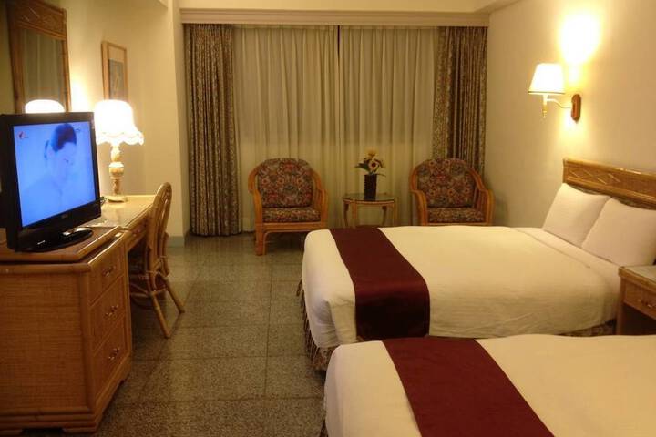 Room 10 of 44