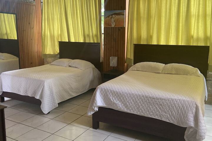 Room 12 of 82