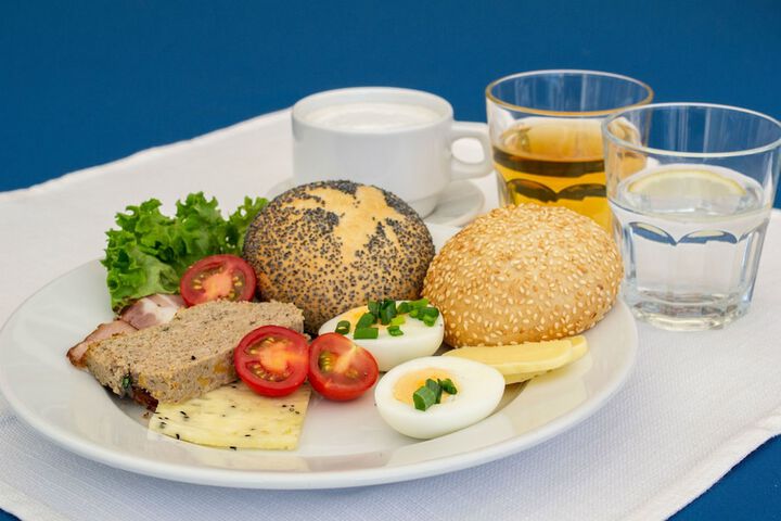 Breakfast/Coffee Service 115 of 158