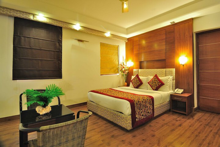 Room 14 of 31
