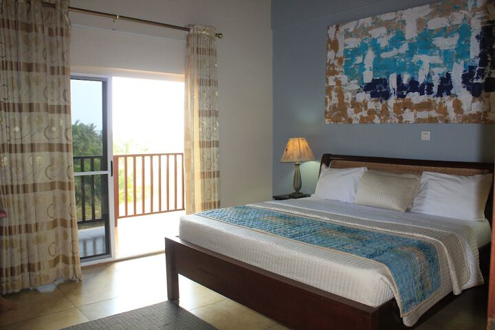 Room 15 of 108