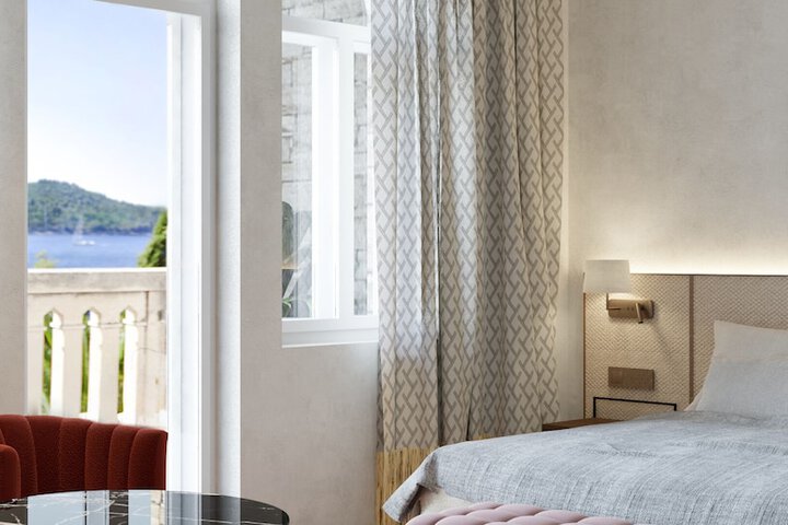 Room 2 of 18