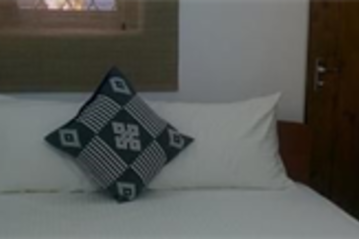 ZEN ROOMS KOLLUPITIYA