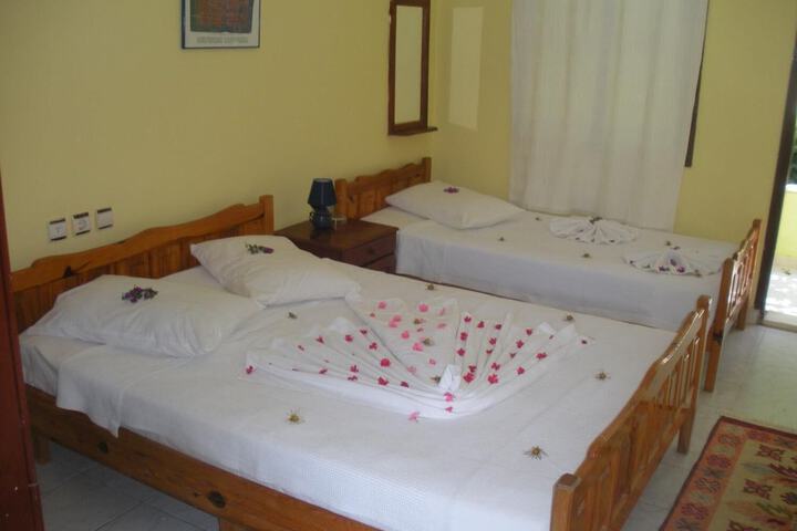Room 11 of 71