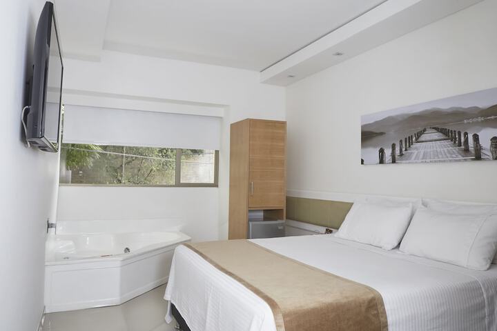 Room 7 of 74